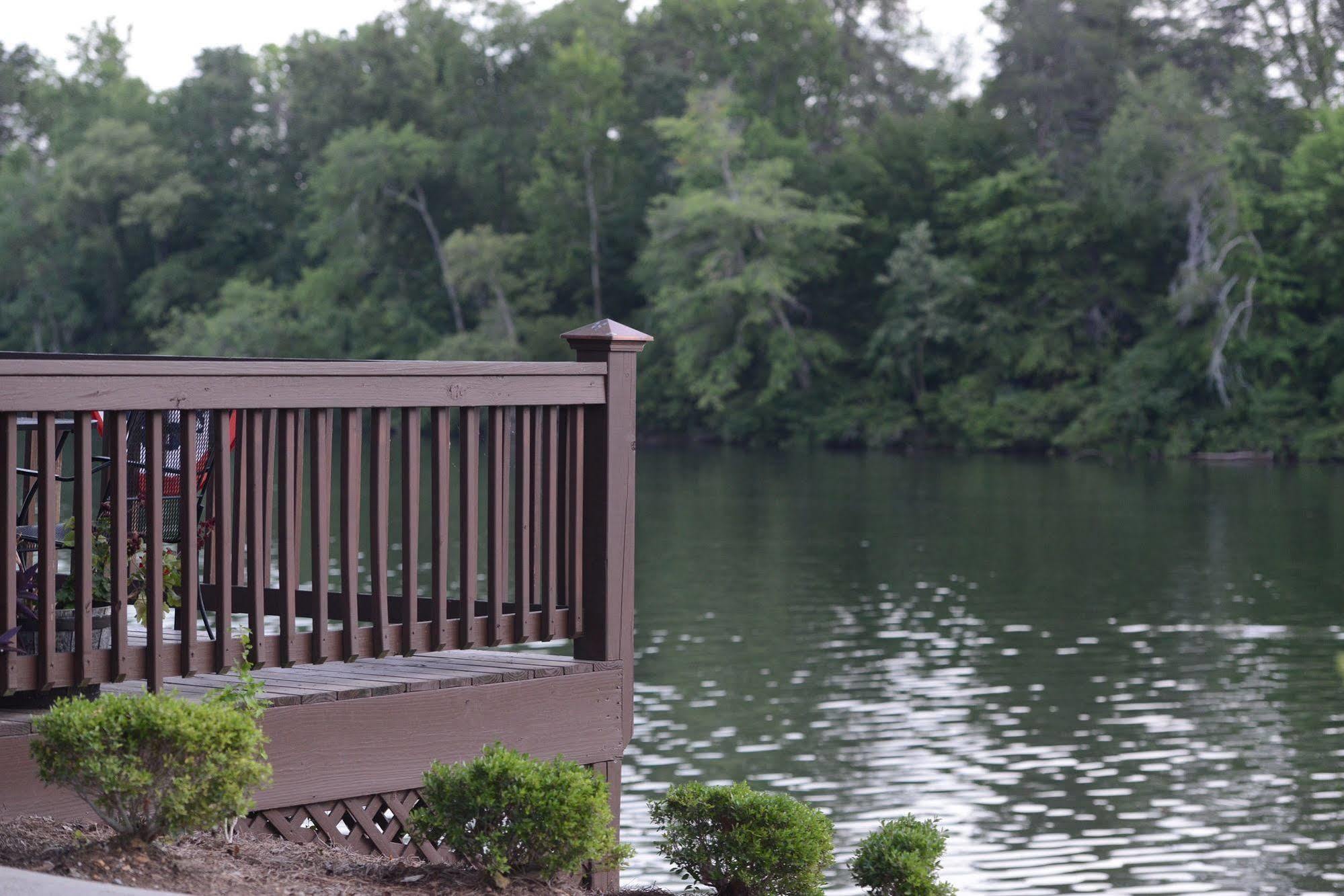 Blue Water Resort Dayton Екстериор снимка